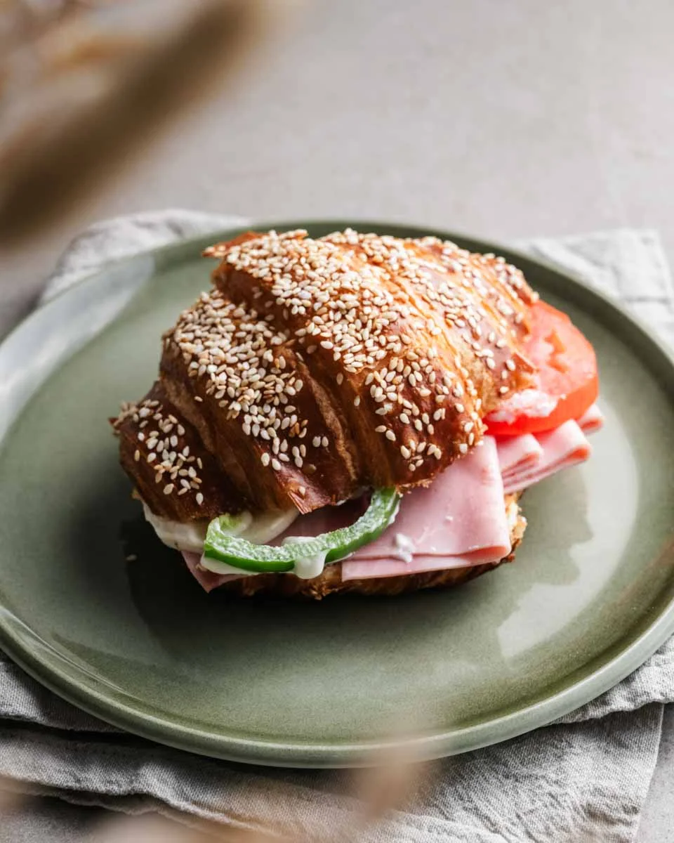laugencroissant-gefuellt-szihn-web-4-7167366f