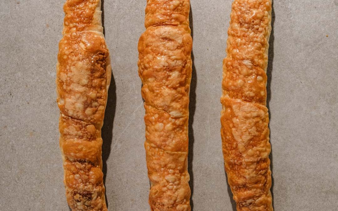Jausenstangerl mit Käse