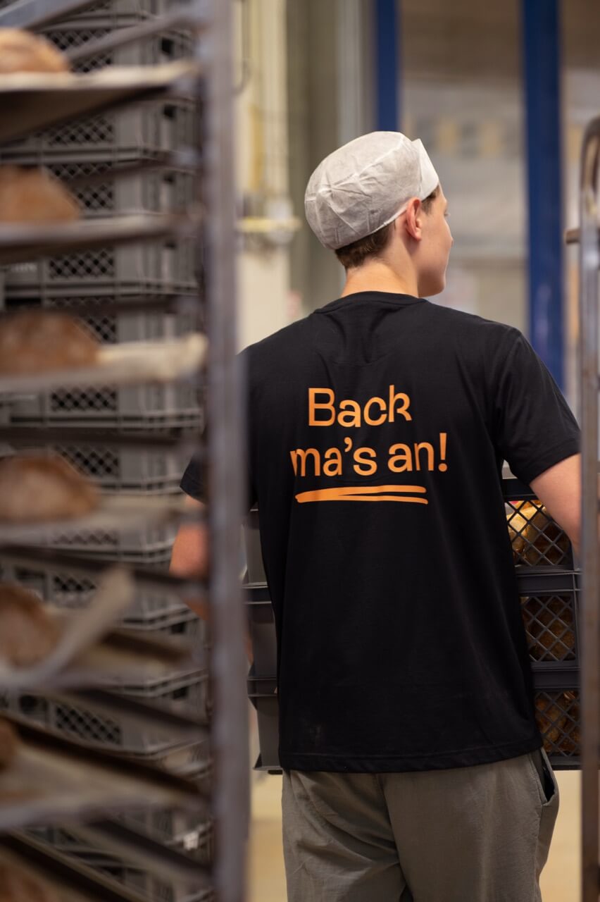 szihn-mitarbeiter-backstube Dinkelbrot